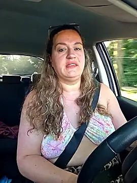 Snapshot of justtess chatting on May 25, 2026, 6:34 am justtess online show from May 25, 2026, 6:34 am