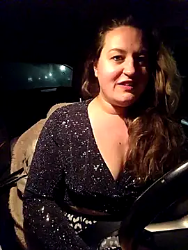 justtess online show from December 15, 2025, 10:15 pm