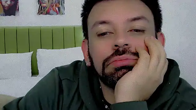 tonyglams online show from September 25, 2025, 10:05 pm