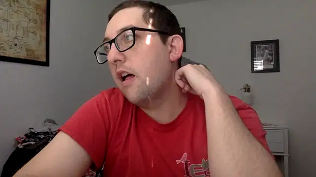 Snapshot of Milflover96 chatting on March 10, 2025, 10:13 pm Milflover96 online show from March 10, 2025, 10:13 pm