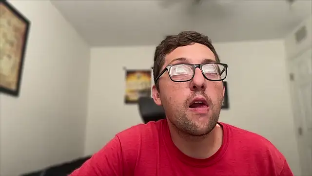 Snapshot of Milflover96 chatting on October 12, 2025, 8:54 pm Milflover96 online show from October 12, 2025, 8:54 pm