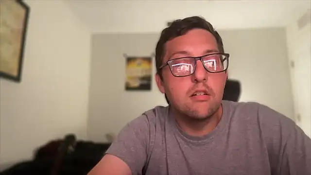 Snapshot of Milflover96 chatting on October 23, 2025, 1:15 am Milflover96 online show from October 23, 2025, 1:15 am