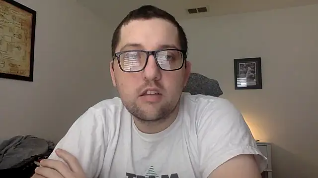 Snapshot of Milflover96 chatting on March 9, 2025, 5:39 pm Milflover96 online show from March 9, 2025, 5:39 pm