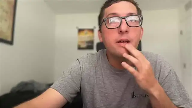 Snapshot of Milflover96 chatting on November 21, 2025, 4:39 pm Milflover96 online show from November 21, 2025, 4:39 pm