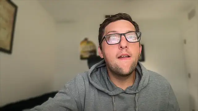 Snapshot of Milflover96 chatting on October 10, 2025, 2:40 pm Milflover96 online show from October 10, 2025, 2:40 pm