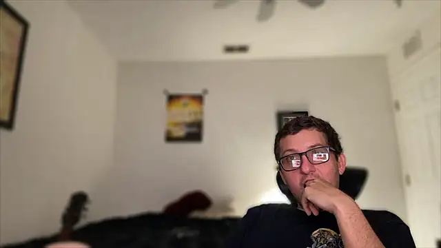 Snapshot of Milflover96 chatting on December 3, 2025, 10:31 pm Milflover96 online show from December 3, 2025, 10:31 pm