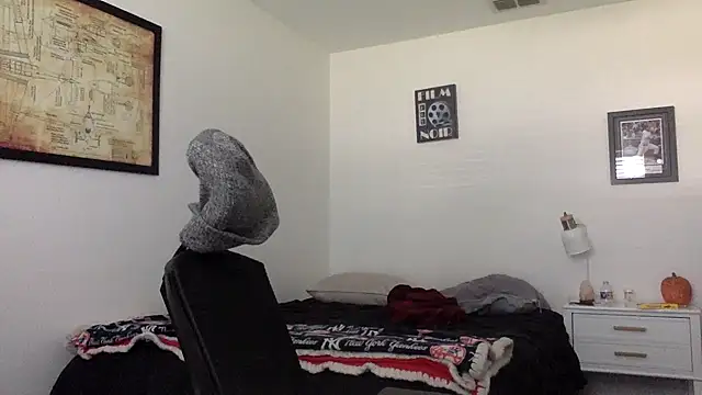 Snapshot of Milflover96 chatting on March 7, 2025, 2:34 pm Milflover96 online show from March 7, 2025, 2:34 pm