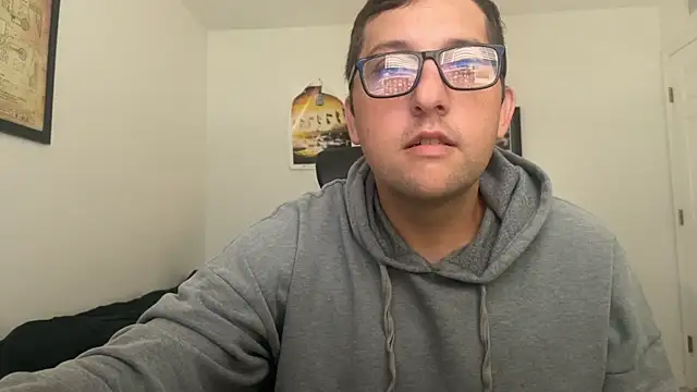 Snapshot of Milflover96 chatting on September 26, 2025, 4:14 pm Milflover96 online show from September 26, 2025, 4:14 pm