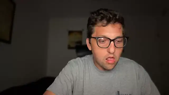 Snapshot of Milflover96 chatting on October 26, 2025, 7:20 am Milflover96 online show from October 26, 2025, 7:20 am