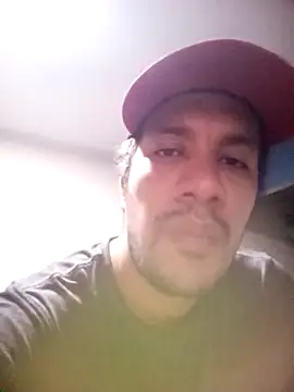 Snapshot of TonnyMoreno chatting on February 28, 2026, 3:50 am TonnyMoreno online show from February 28, 2026, 3:50 am