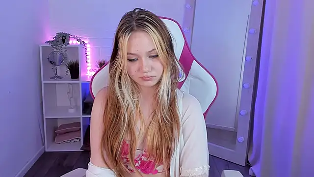 SweetieAngela online show from October 14, 2025, 1:45 pm