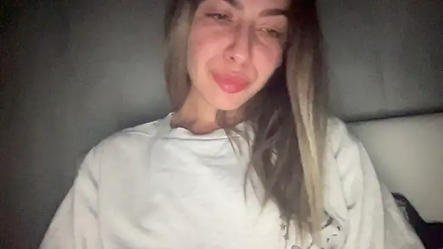 Snapshot of sarrah_rossy chatting on September 16, 2025, 8:32 pm sarrah rossy online show from September 16, 2025, 8:32 pm