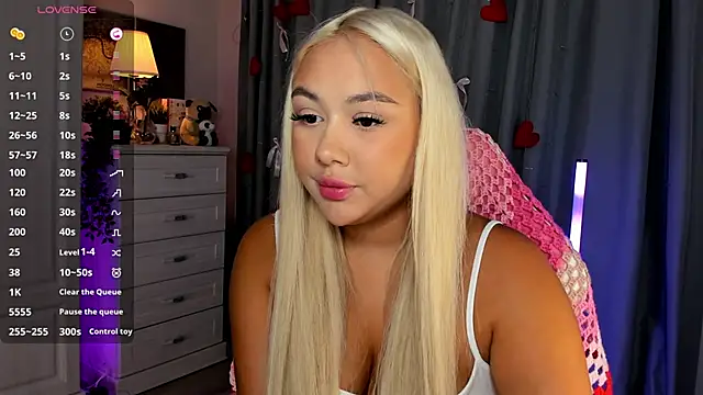  Loneve   online show from April 8, 2026, 3:46 pm