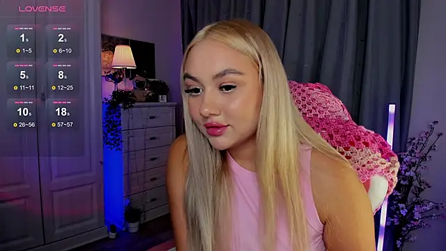  Loneve   online show from November 19, 2025, 3:12 pm