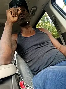 birdg online show from October 2, 2025, 1:25 pm