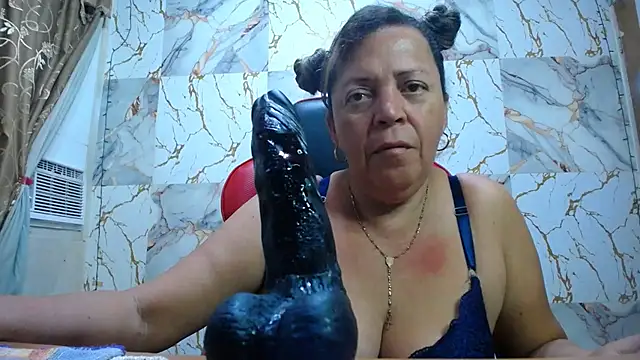 alina maturehot online show from May 18, 2026, 7:13 am