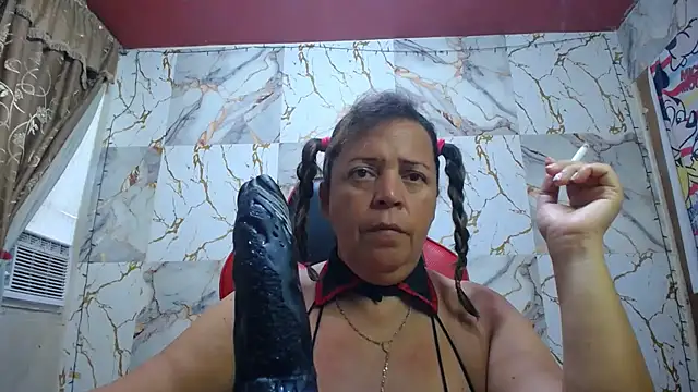 alina maturehot online show from May 16, 2026, 10:47 am