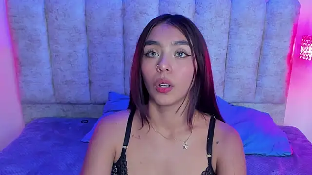 lanna brunette online show from November 29, 2025, 5:24 pm