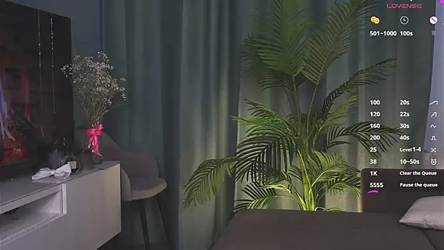 OdelinaFairbrother online show from March 3, 2025, 6:31 am