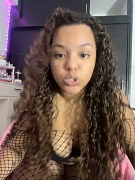 Anitta bell online show from September 28, 2025, 11:12 pm