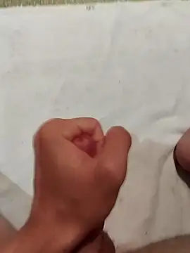 jojolecochon1 online show from September 15, 2025, 3:34 pm