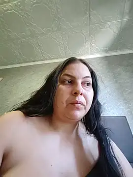 Snapshot of Greta_Tamar chatting on April 21, 2026, 5:58 am Greta Tamar online show from April 21, 2026, 5:58 am