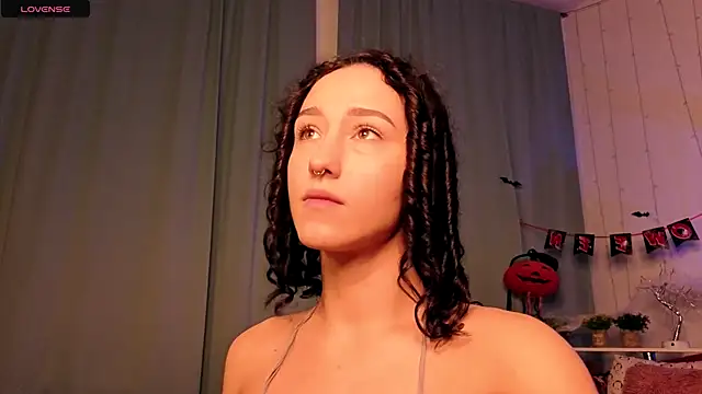 Snapshot of Smoke_of_soul_ chatting on October 30, 2025, 2:04 pm Smoke of soul online show from October 30, 2025, 2:04 pm