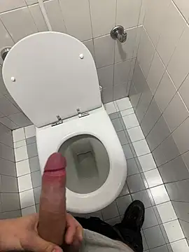 Alfadover online show from March 4, 2025, 4:30 pm