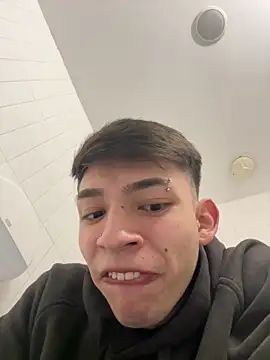 Alfadover online show from March 12, 2025, 4:46 pm