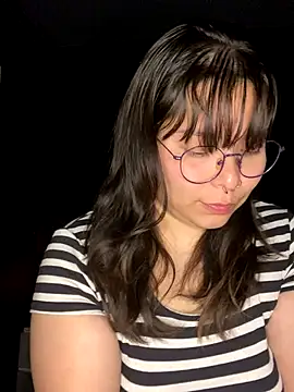 Solo yoss online show from November 15, 2025, 7:34 am