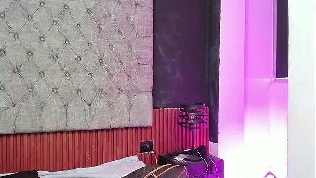 Snapshot of AntoniSantoss chatting on February 11, 2026, 7:47 pm AntoniSantoss online show from February 11, 2026, 7:47 pm