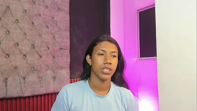 Snapshot of AntoniSantoss chatting on February 15, 2026, 8:08 pm AntoniSantoss online show from February 15, 2026, 8:08 pm