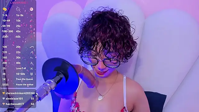 Snapshot of linda_sofi__ chatting on March 16, 2025, 7:49 pm linda sofi online show from March 16, 2025, 7:49 pm