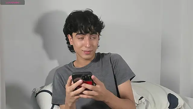 Snapshot of salvatore_montt chatting on February 11, 2025, 1:41 am salvatore montt online show from February 11, 2025, 1:41 am