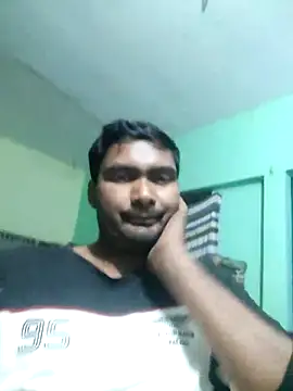 ccuteboyyyy online show from March 1, 2025, 3:16 pm