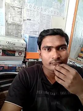 ccuteboyyyy online show from March 12, 2025, 9:12 am