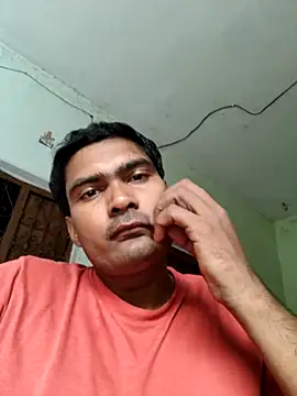 ccuteboyyyy online show from October 7, 2025, 2:12 am