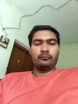 ccuteboyyyy online show from October 1, 2025, 4:50 am