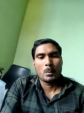 ccuteboyyyy online show from October 16, 2025, 6:32 am