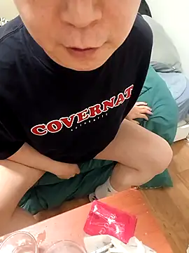 pokorogo2 online show from February 24, 2025, 6:15 pm