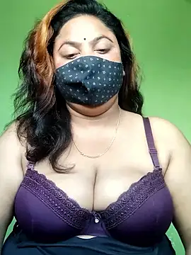 Snapshot of rani130 chatting on January 17, 2026, 1:53 am rani130 online show from January 17, 2026, 1:53 am