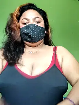 Snapshot of rani130 chatting on January 14, 2026, 1:31 am rani130 online show from January 14, 2026, 1:31 am