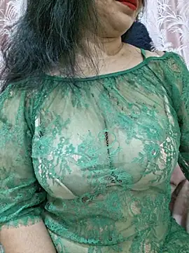 Snapshot of Jassi_Does chatting on May 24, 2026, 8:53 pm Jassi Does online show from May 24, 2026, 8:53 pm
