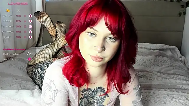 marynixoxo online show from April 30, 2026, 10:44 am
