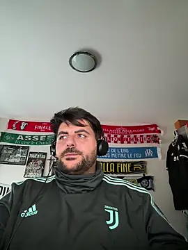 Sex-10-10 online show from November 10, 2025, 10:20 am