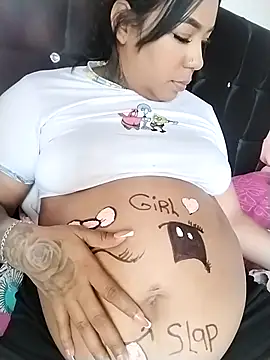 Snapshot of emma_purple_ chatting on March 13, 2026, 6:35 pm emma purple online show from March 13, 2026, 6:35 pm