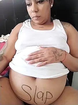 Snapshot of emma_purple_ chatting on March 1, 2026, 7:03 pm emma purple online show from March 1, 2026, 7:03 pm