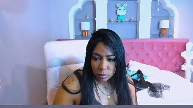 Snapshot of emma_purple_ chatting on February 10, 2025, 7:38 pm emma purple online show from February 10, 2025, 7:38 pm