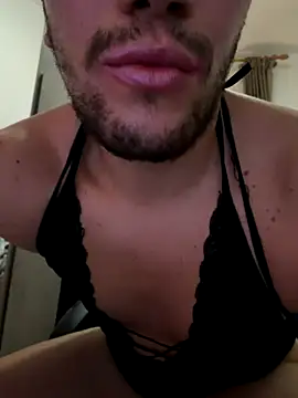 yaxxx03 online show from October 13, 2025, 6:20 pm