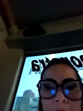 CandieGilson   online show from September 13, 2025, 10:48 am